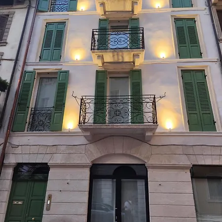 Residenza Wega - Luxury Апартаменты Верона